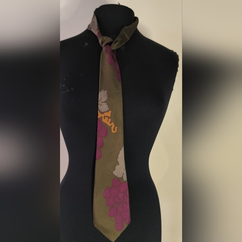 Stylish Multicolor Tie